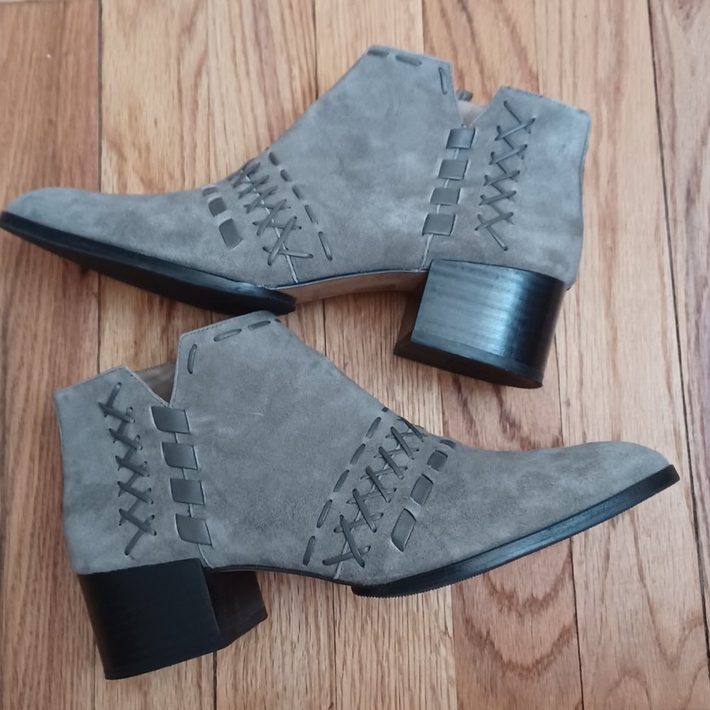 Donald Pliner Booties